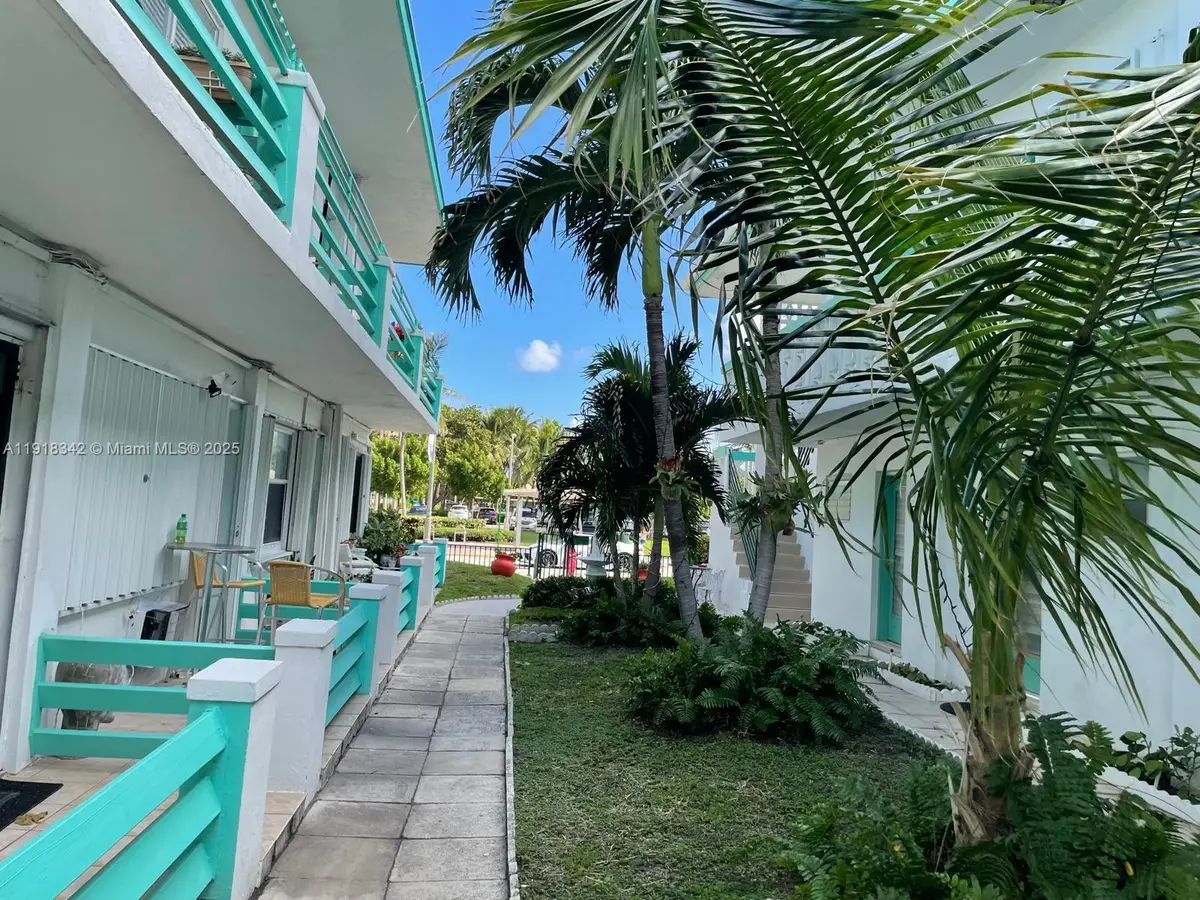 6490 Collins Ave #4, Miami Beach, FL 33141 - Image #1