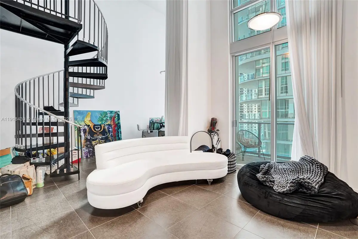 300 S Biscayne Blvd #L-1206, Miami, FL 33131 - Image #1