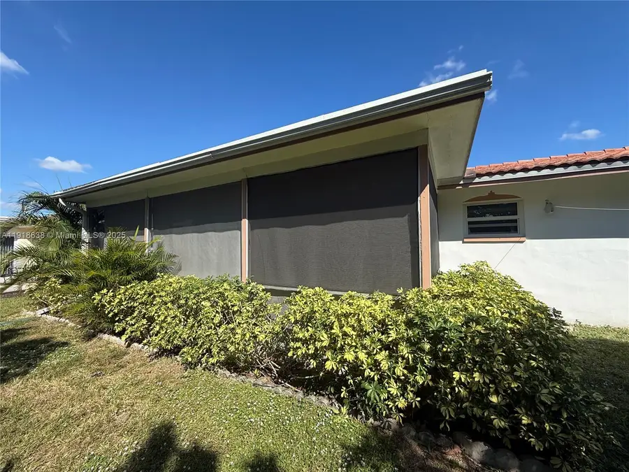 4805 Highland Dr, Tamarac, FL 33319 - Image #3