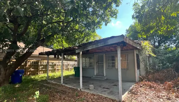 1168 NW 41st St, Miami, FL 33127