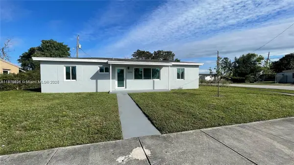 15901 NW 27th Pl, Miami Gardens, FL 33054