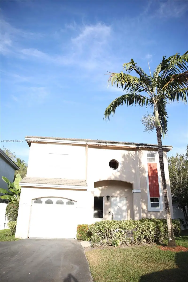 9828 NW 2nd St, Plantation, FL 33324 - Image #2