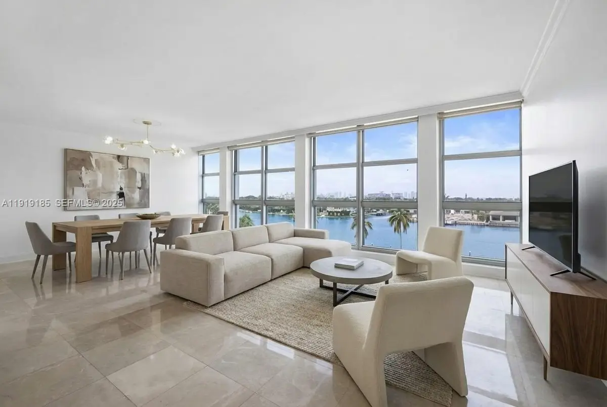 5055 Collins Ave #6M, Miami Beach, FL 33140 - Image #1