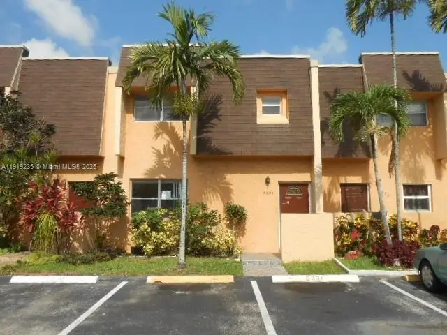 5831 Blueberry Ct #80, Lauderhill, FL 33313 - Image #1