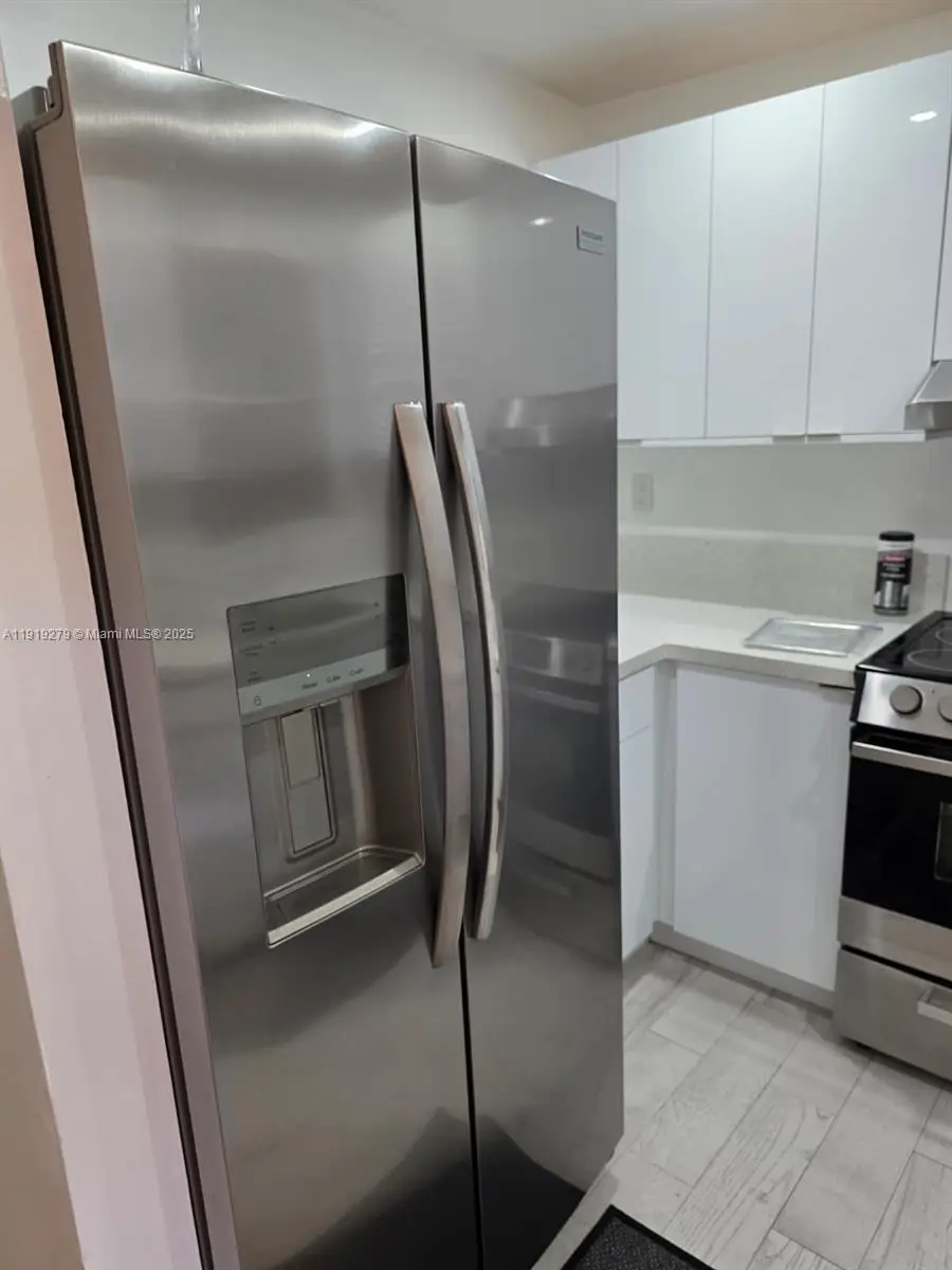 1095 W 40th St #26, Hialeah, FL 33012 - Image #2