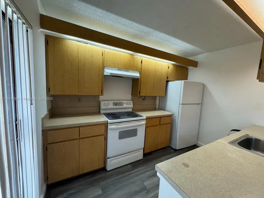 513 GREEN Springs Place #513, West Palm Beach, FL 33409 - Image #2