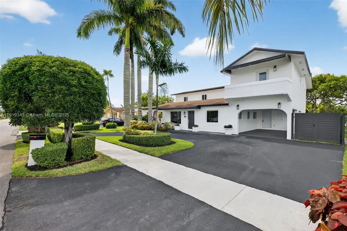 10864 SW 141st Ln, Miami, FL 33176 - Image #1