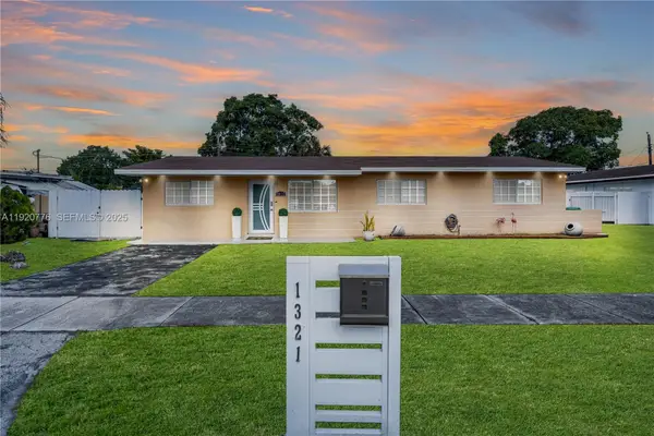 1321 NW 171st St, Miami Gardens, FL 33169