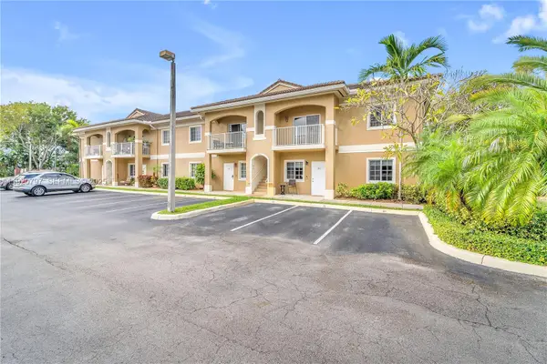 4950 Washington St #1, Hollywood, FL 33021