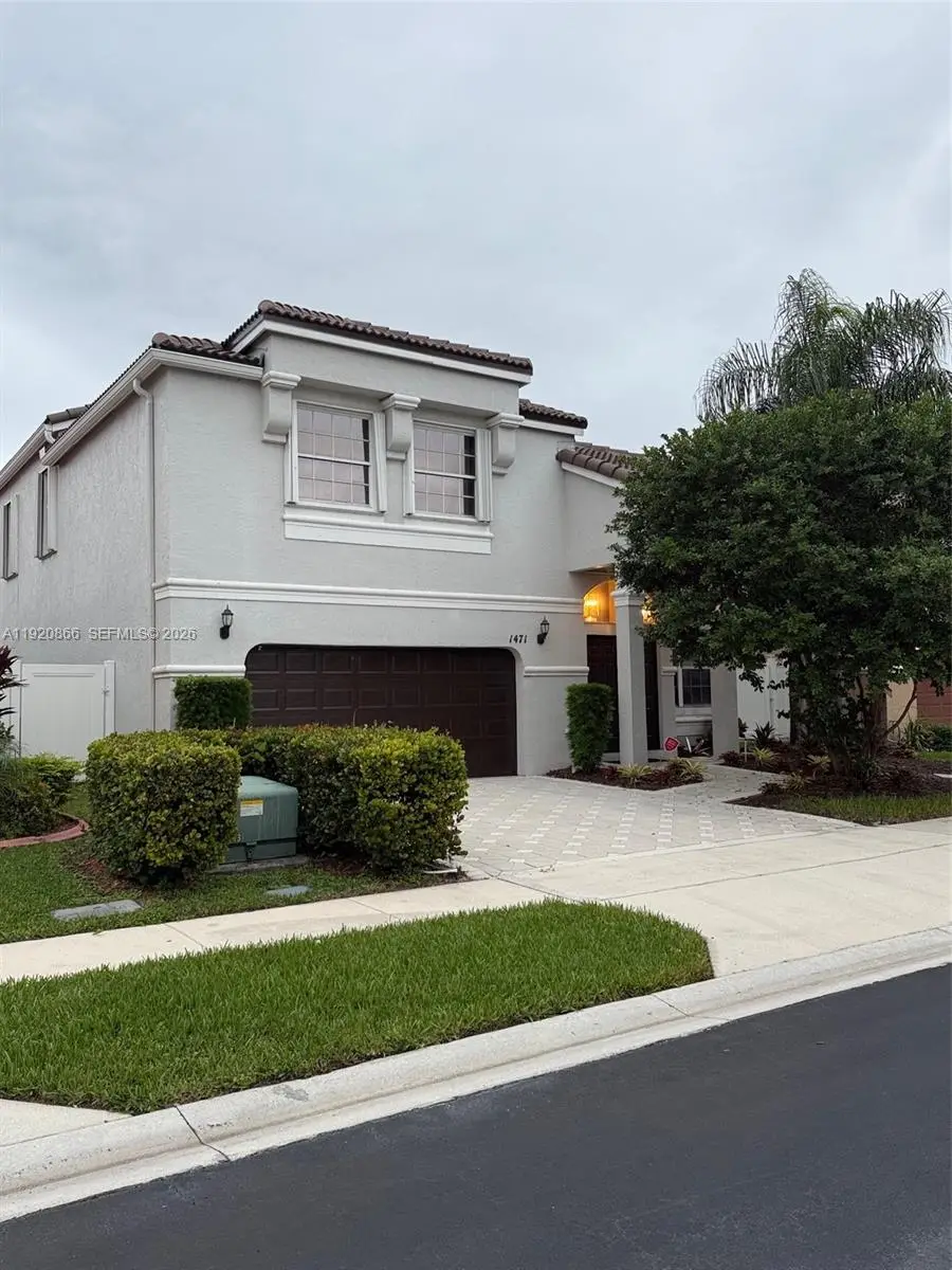 1471 NW 159th Ave, Pembroke Pines, FL 33028 - Image #2