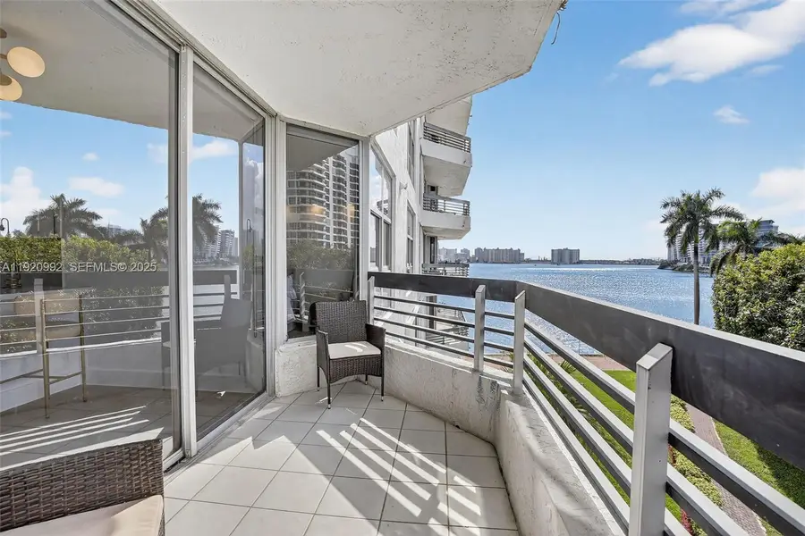 19101 NE Mystic Pointe Dr #402, Aventura, FL 33180 - Image #3