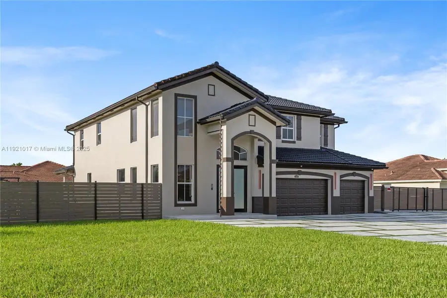 12904 SW 222nd St, Miami, FL 33170 - Image #2