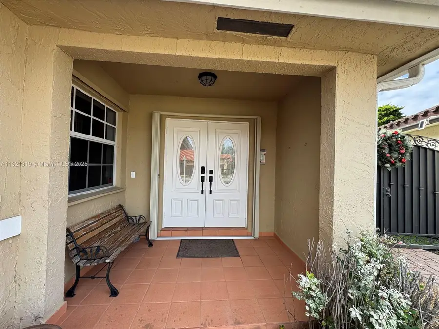 5332 SW 142nd Pl, Miami, FL 33175 - Image #2