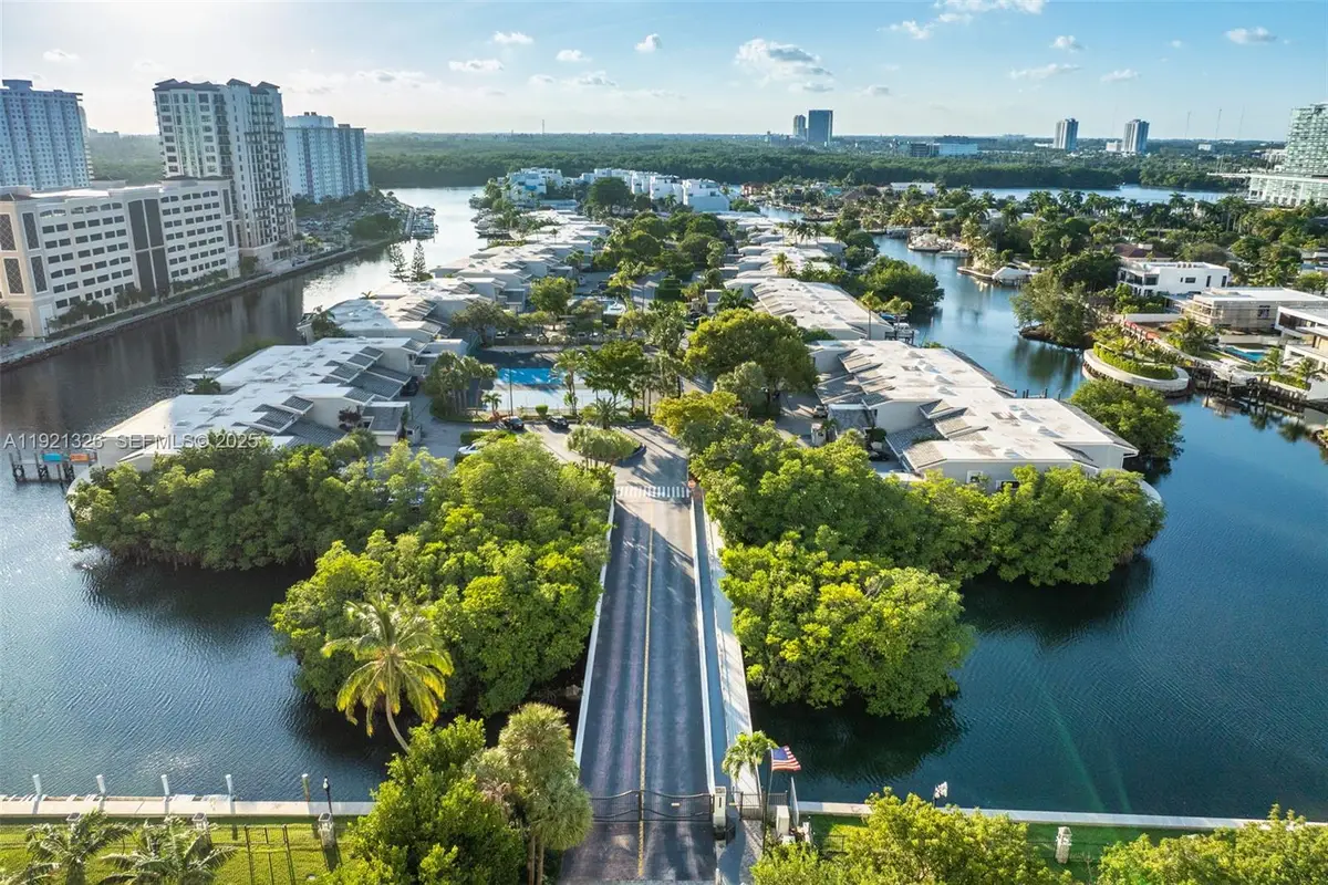 429 Poinciana Dr #1415, Sunny Isles Beach, FL 33160 - Image #1