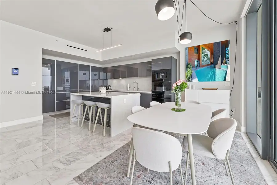 1451 Brickell Ave #2802, Miami, FL 33131 - Image #3