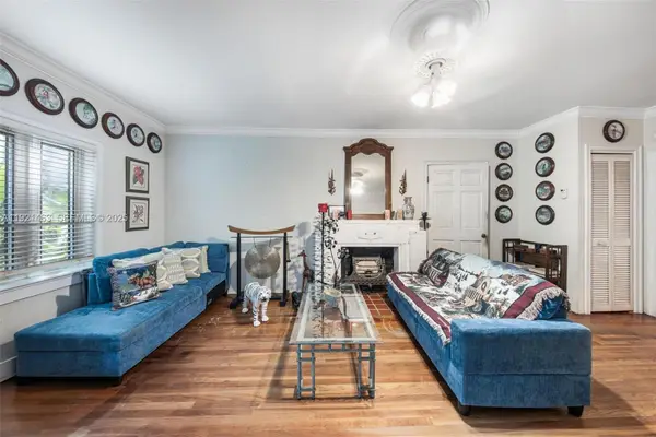 37 NE 44th St, Miami, FL 33137