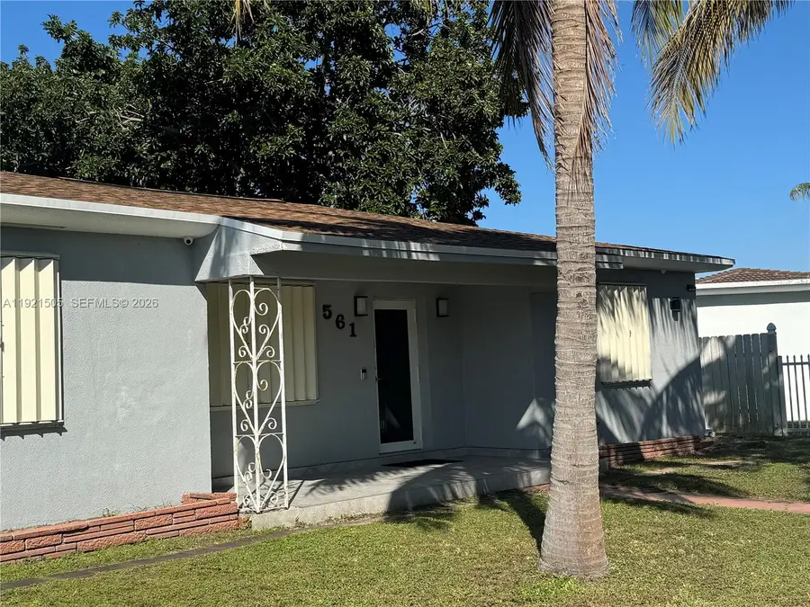 561 NW 190th St, Miami Gardens, FL 33169 - Image #2