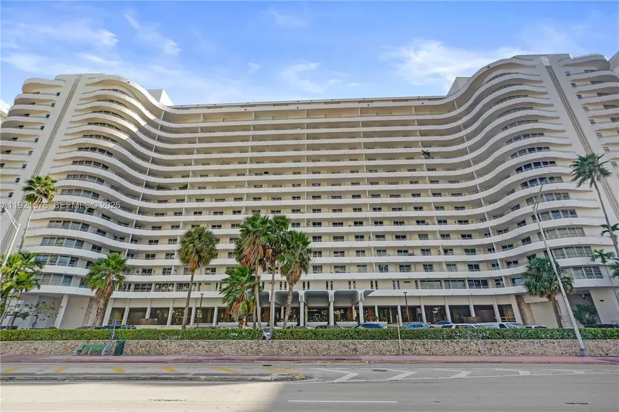 5555 Collins Avenue #3C, Miami Beach, FL 33140 - Image #2