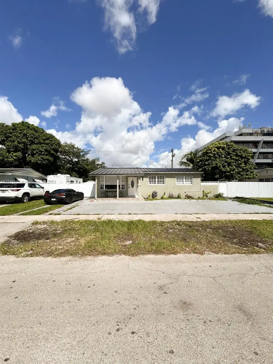 937 W 48th St, Hialeah, FL 33012 - Image #2
