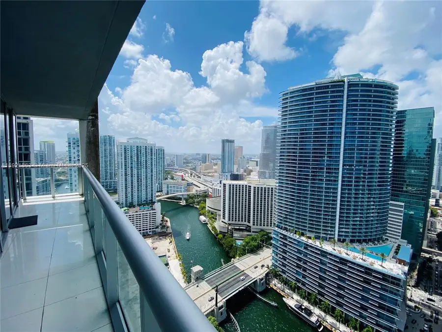 475 Brickell Ave #3715, Miami, FL 33131 - Image #2