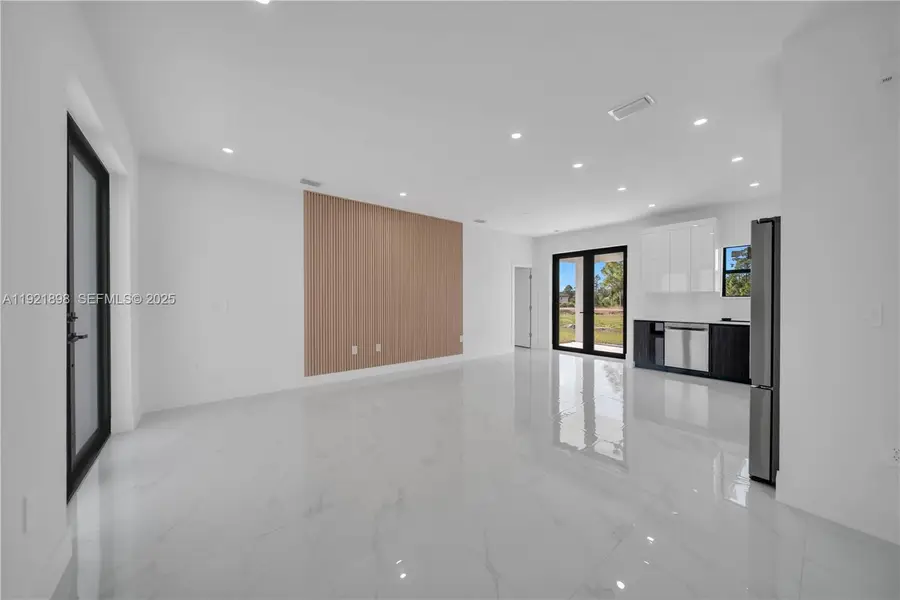 704 Holmes Ave, Lehigh Acres, FL 33974 - #3