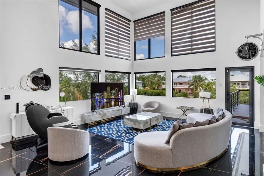 32 N Bounty Ln, Key Largo, FL 33037 - Image #3