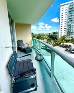 19390 Collins Ave #414, Sunny Isles Beach, FL 33160 - Image #2