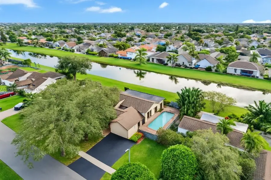 15512 SW 142nd Ct, Miami, FL 33177 - Image #2