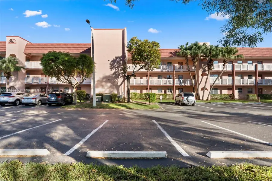 9601 Sunrise Lakes Blvd #206, Sunrise, FL 33322 - #2