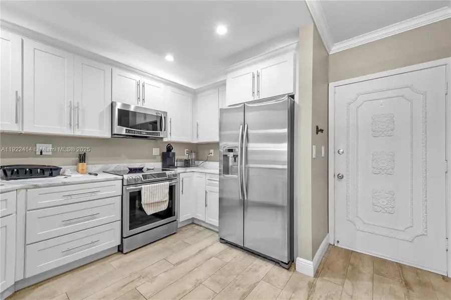 900 SW 12th St #206, Fort Lauderdale, FL 33315 - Image #3