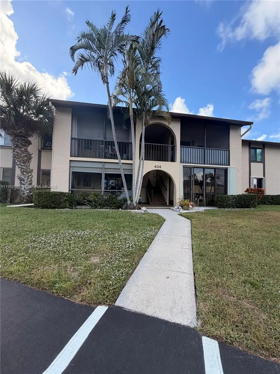 434 Pine Glen Ln #A-1, Greenacres, FL 33463 - Image #3