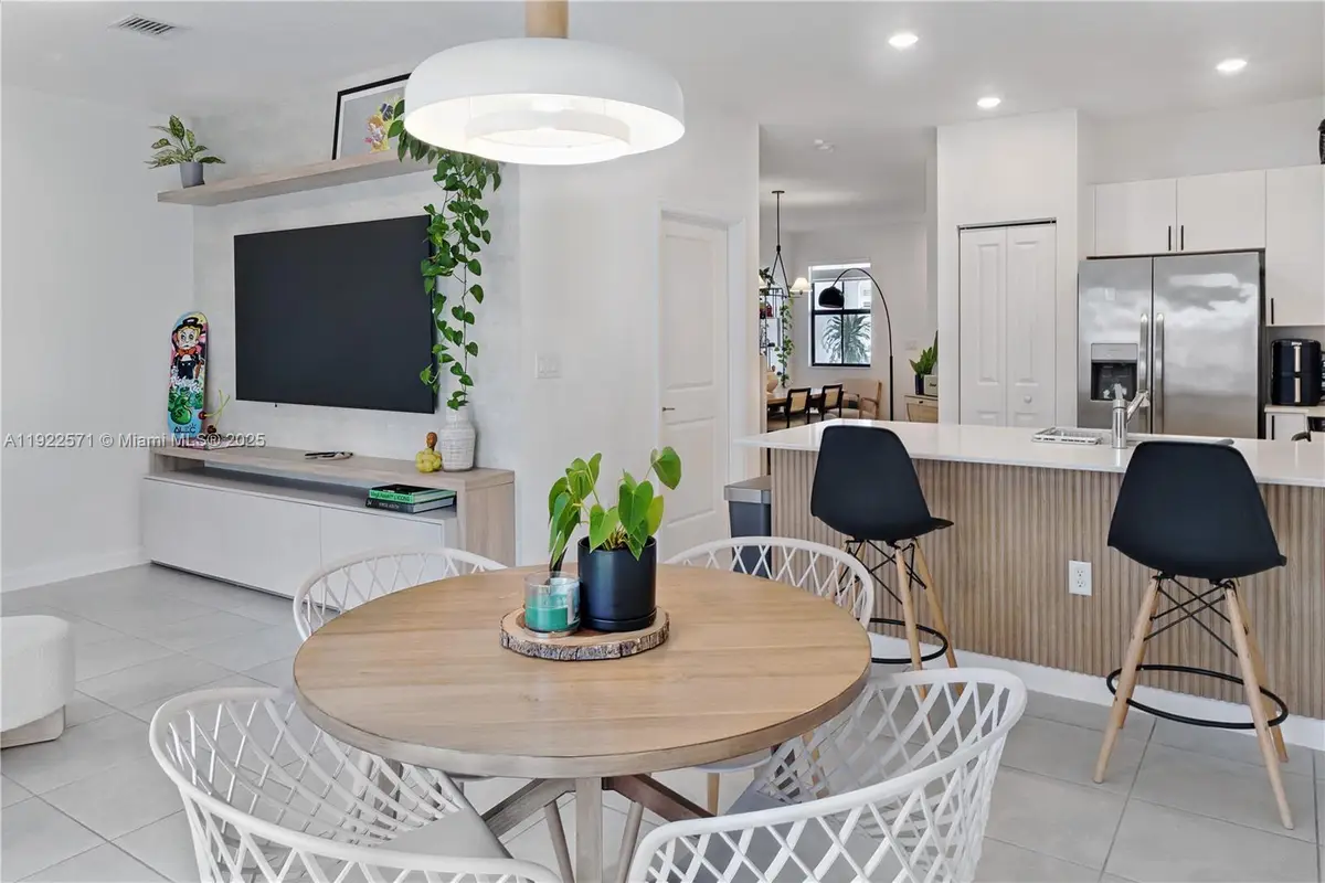 23471 SW 129th Ave, Homestead, FL 33032 - Image #1