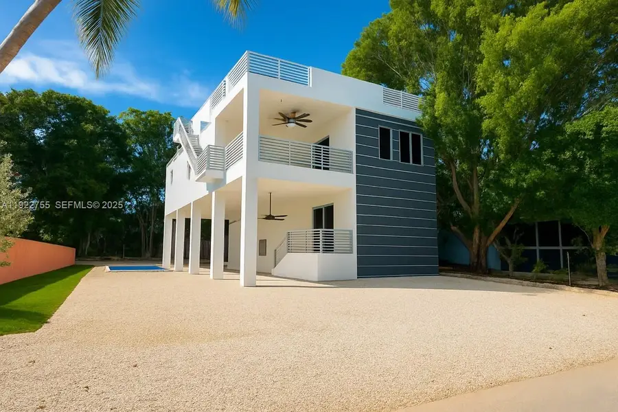 365 Buttonwood Shores Dr, Key Largo, FL 33037 - Image #2