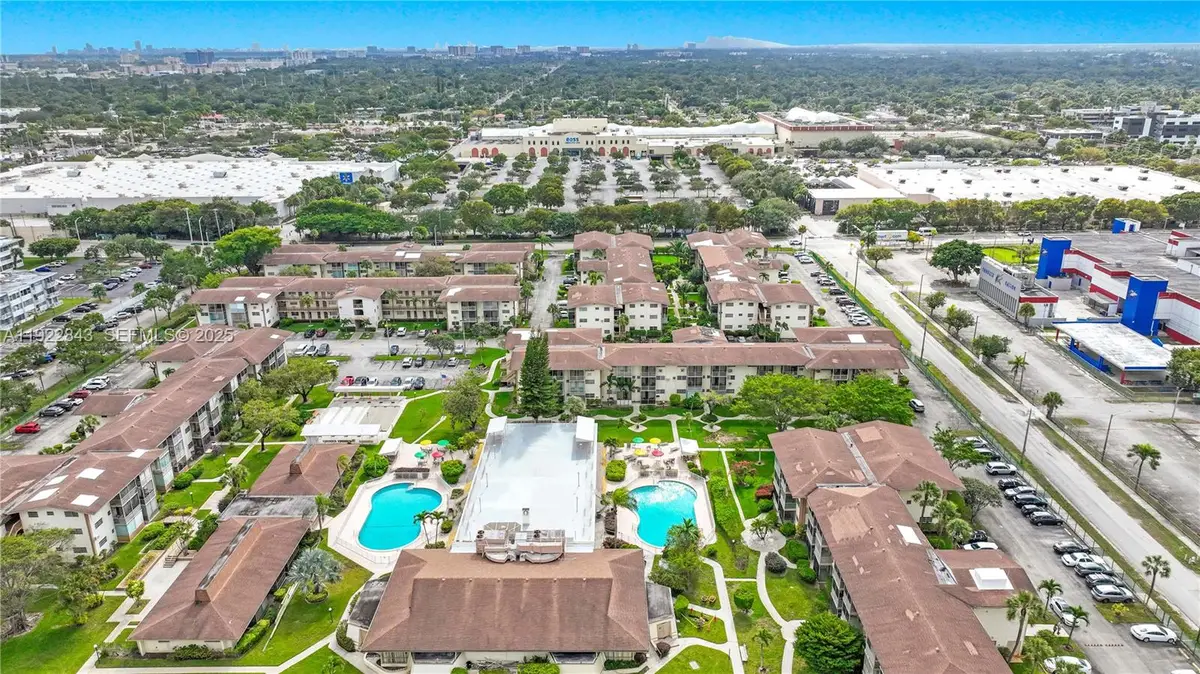 16750 NE 14th Ave #308, Miami, FL 33162 - Image #1