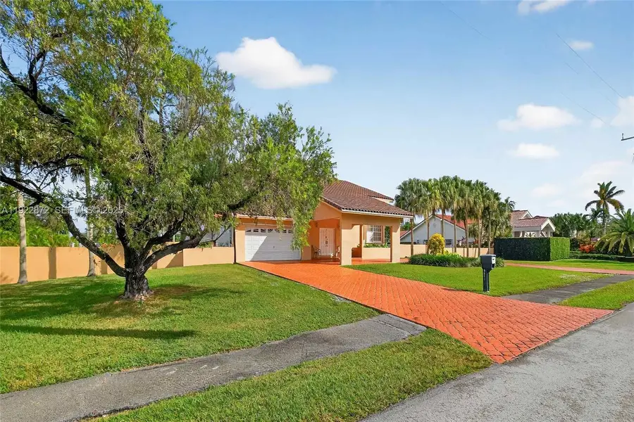 6611 SW 99th Ave, Miami, FL 33173 - Image #3