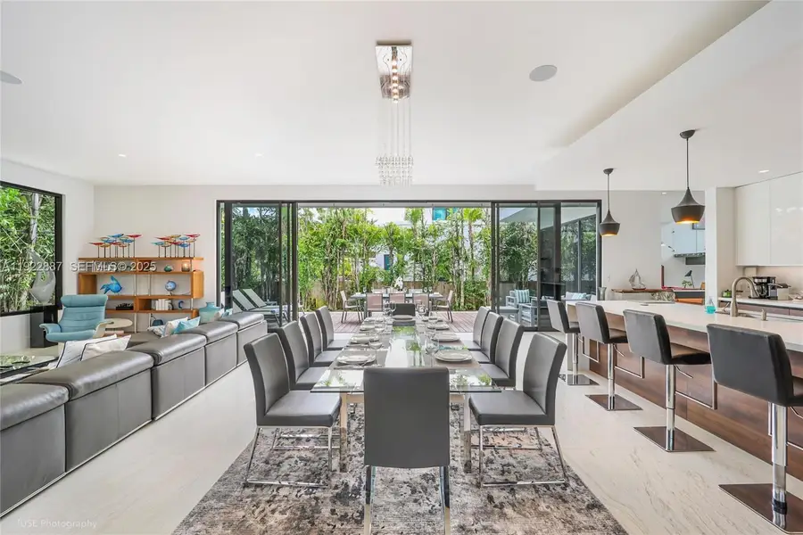 7501 Coquina Dr, North Bay Village, FL 33141 - Image #2