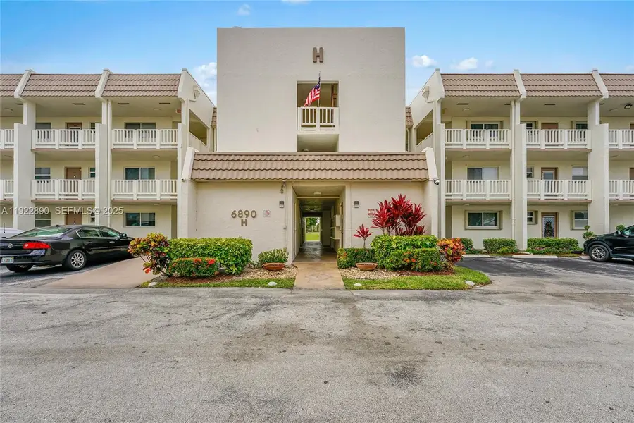 6890 Royal Palm Blvd #109H, Margate, FL 33063 - Image #3