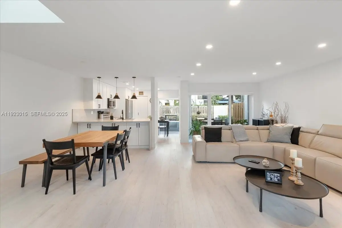 10923 SW 75th Ter, Miami, FL 33173 - Image #1