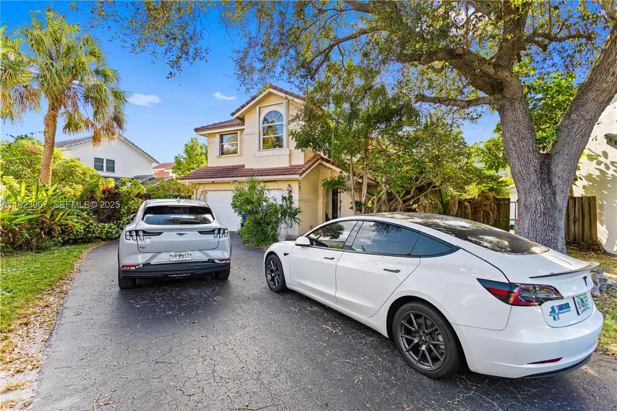 2825 NW 69th Ter, Margate, FL 33063 - Image #3