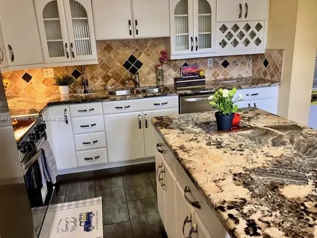 3910 Inverrary Blvd #304-B, Lauderhill, FL 33319 - #2