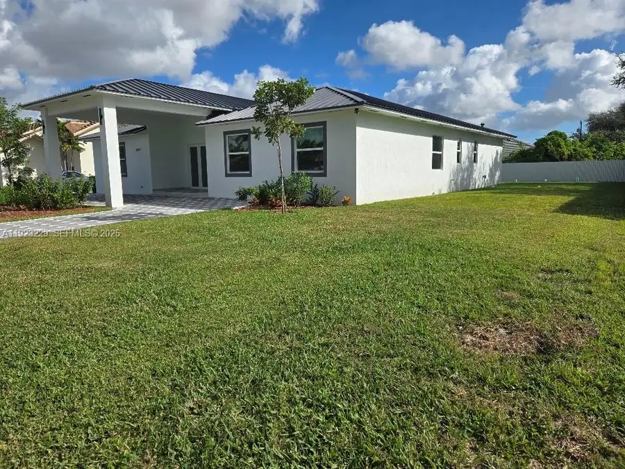 Address Withheld By Seller, Unincorporated Dade, FL 33177 - Image #2