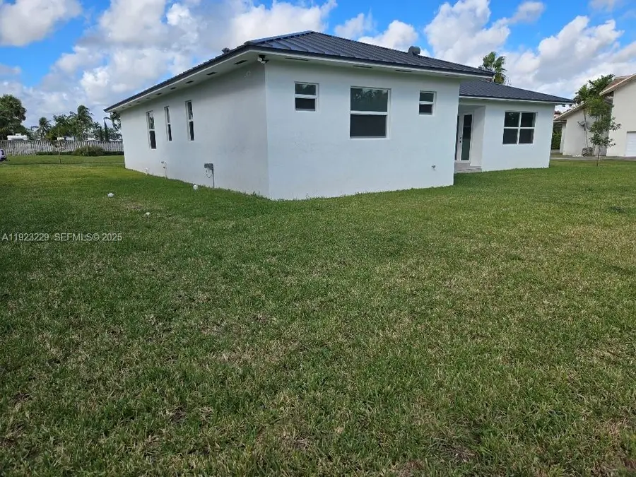 Address Withheld By Seller, Unincorporated Dade, FL 33177 - Image #3