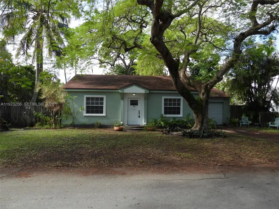 705 SW 14th Ave, Fort Lauderdale, FL 33312 - Image #2