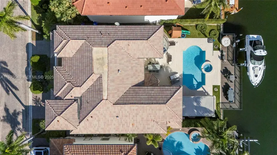 1555 Windjammer Way, Hollywood, FL 33019 - Image #3