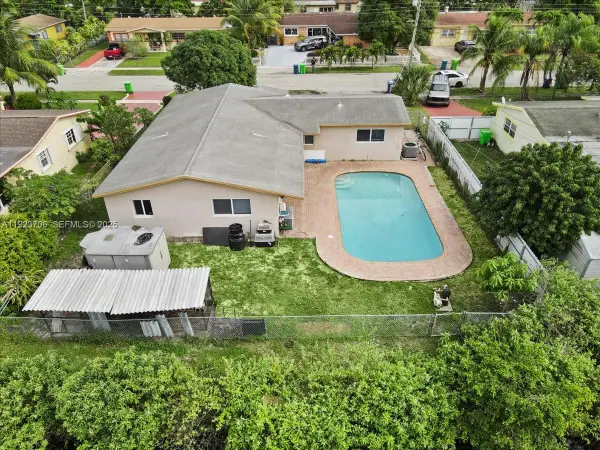 1541 NW 63rd Ave, Sunrise, FL 33313