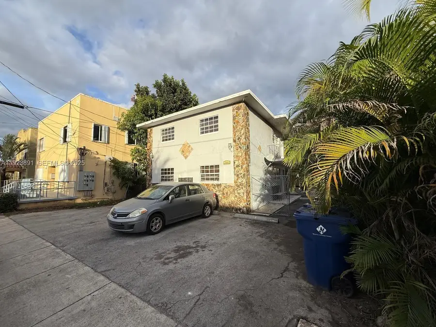 219 NW 10th Ave, Miami, FL 33128 - Image #2