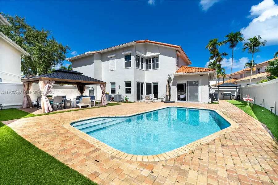 1547 Mariner Way, Hollywood, FL 33019 - Image #2