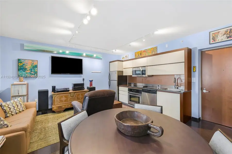 435 21st St #316, Miami Beach, FL 33139 - Image #2