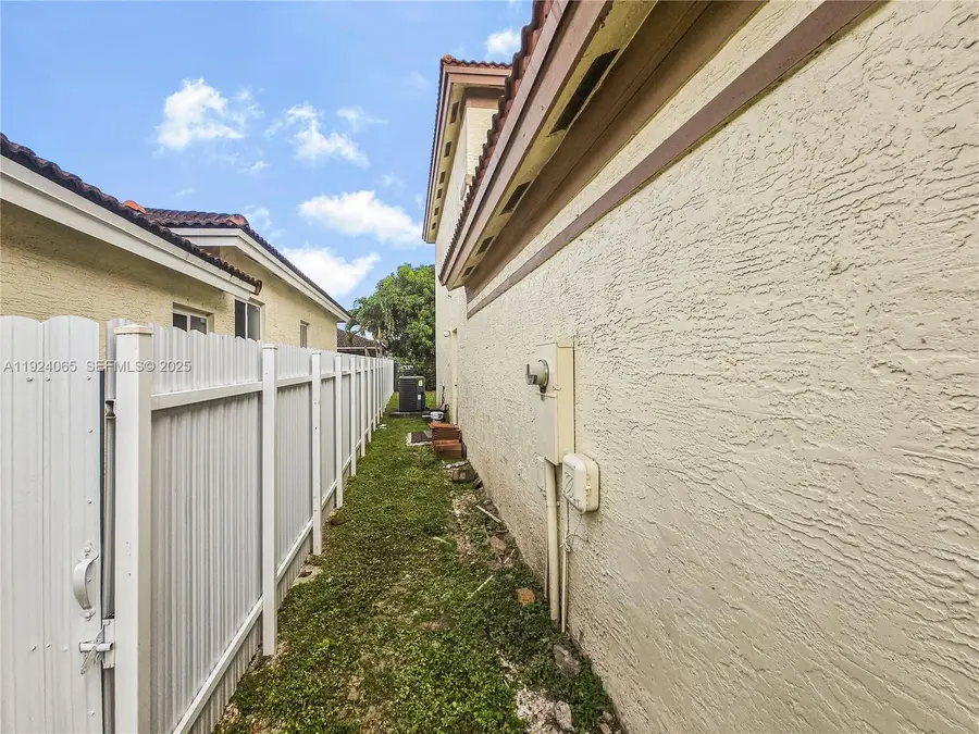 15843 SW 139th St, Miami, FL 33196 - Image #3