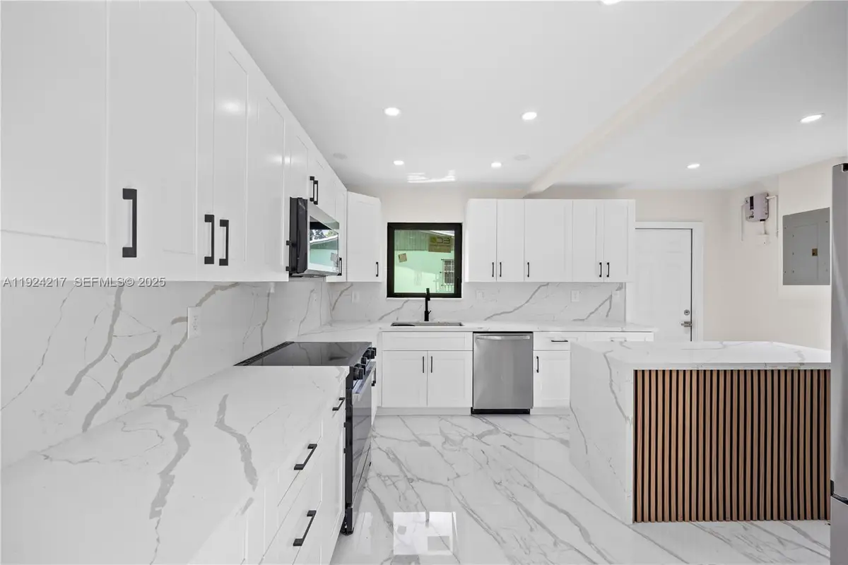 3850 NW 188th St, Miami Gardens, FL 33055 - Image #1